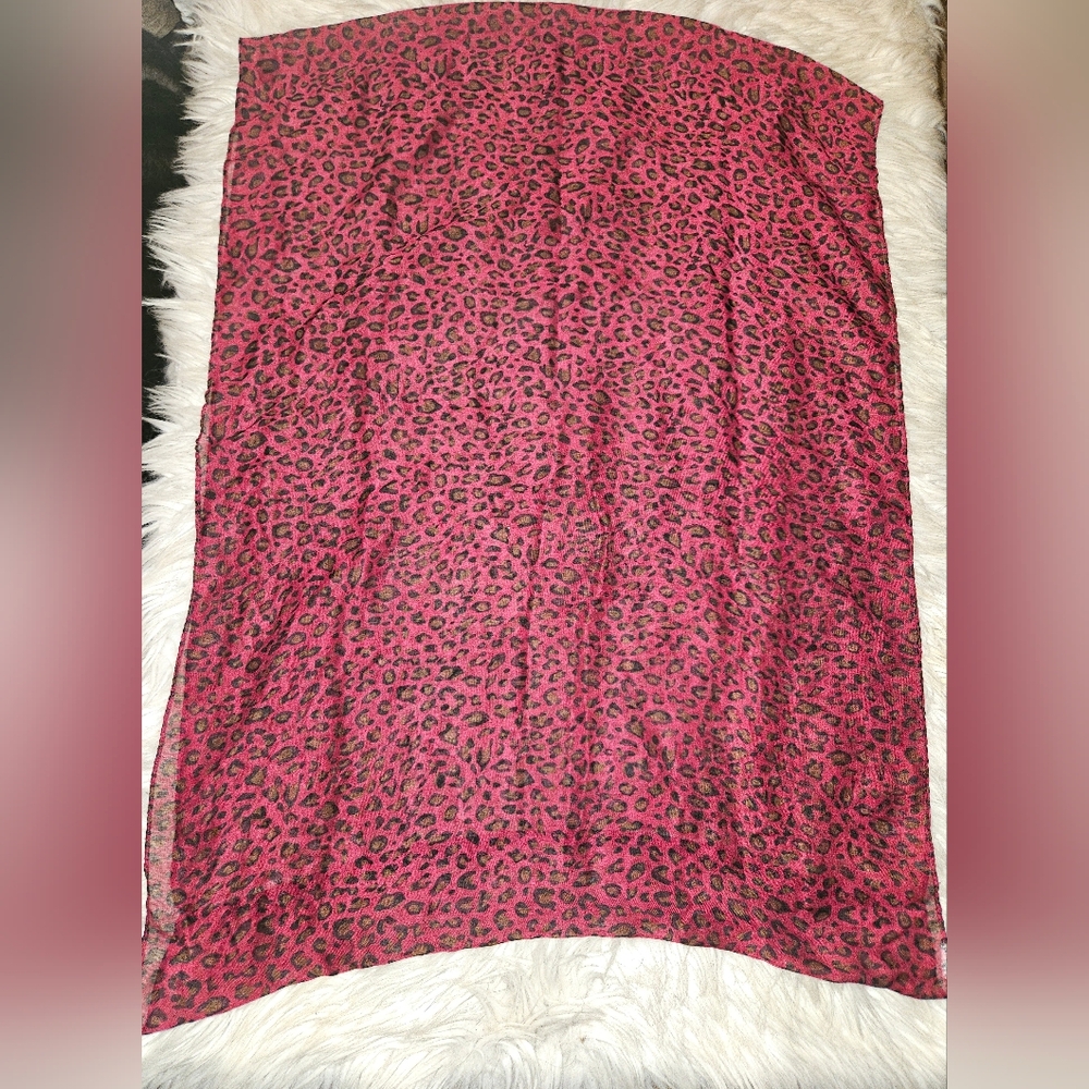 Pink Leopard Print Infinity Scarf – One Size – Payless – Great Condition